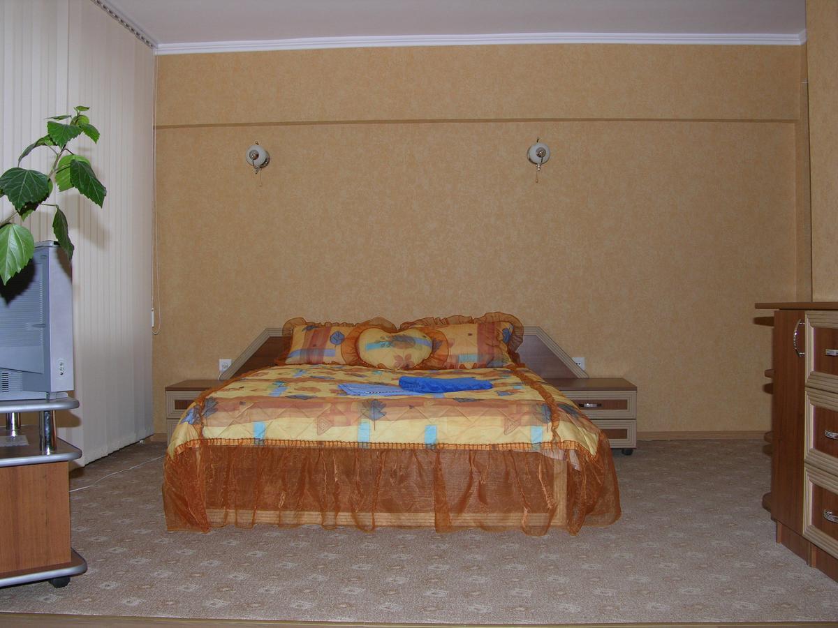 Hotel Prietenia Bender Oda fotoğraf