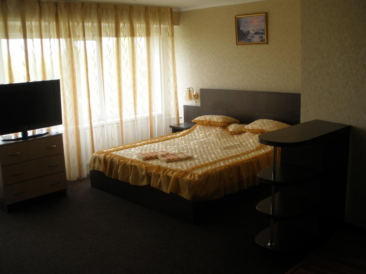 Hotel Prietenia Bender Oda fotoğraf