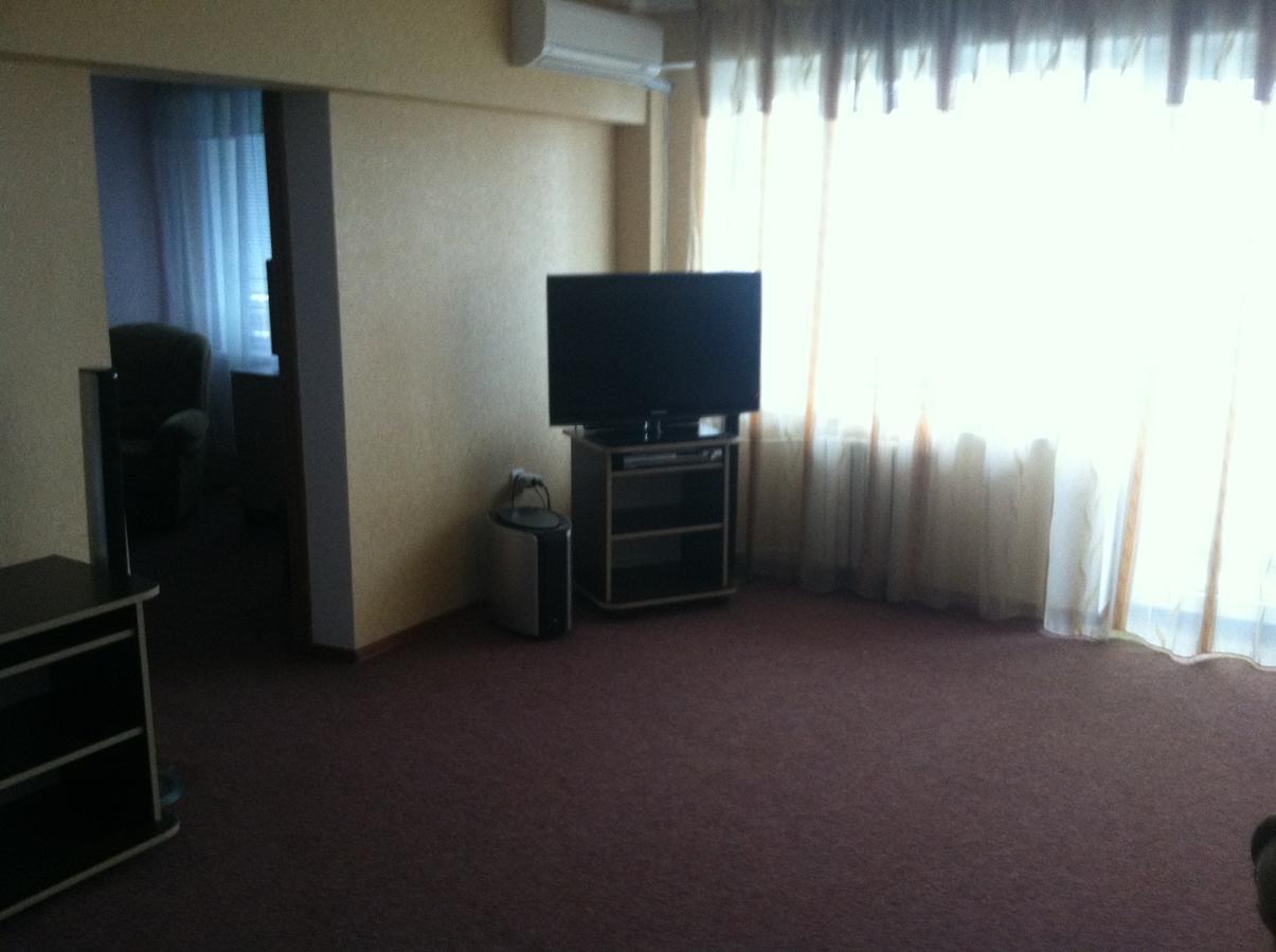 Hotel Prietenia Bender Oda fotoğraf